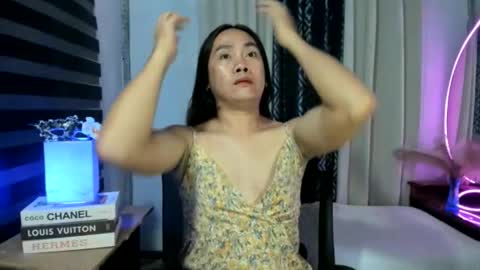 Snapshot of ladyfox_95 chatting on 05-03-26, 04:57 ask me online show from 05-03-26, 04:57