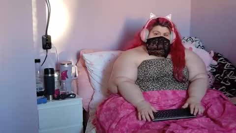 ladykitsunebig online show from 05-24-26, 06:24