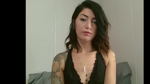Snapshot of ladylane393 chatting on 06-18-26, 01:04 ladylane393 online show from 06-18-26, 01:04