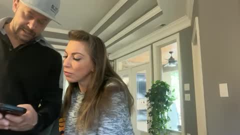 Snapshot of ladylorreign chatting on 10-14-25, 02:07 ladylorreign online show from 10-14-25, 02:07