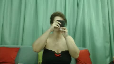 Snapshot of ladymagickiss chatting on 01-12-26, 07:57 Nicole.... online show from 01-12-26, 07:57
