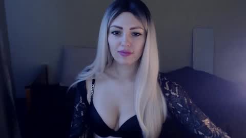 Snapshot of ladymoonlight8 chatting on 01-09-25, 11:03 Monika online show from 01-09-25, 11:03