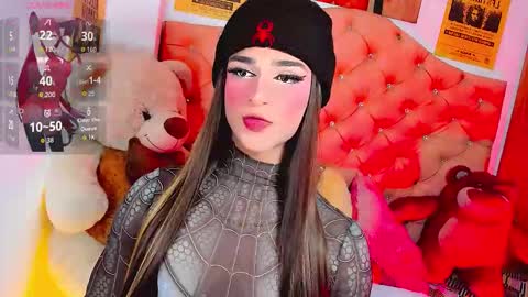 Snapshot of ladynoah chatting on 12-17-25, 02:56 Noah Smith online show from 12-17-25, 02:56