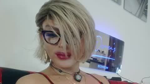 Oxana online show from 05-10-26, 08:03