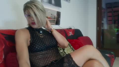 Oxana online show from 05-18-26, 12:40