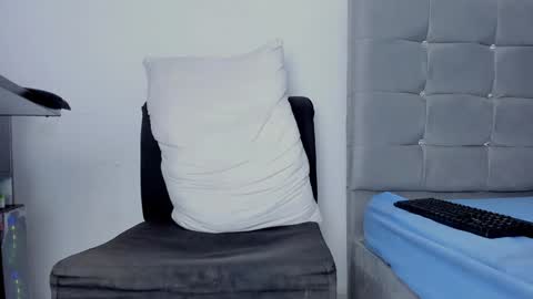 Snapshot of ladysexy_hot19 chatting on 01-22-25, 04:55 Ladysexy hot19 online show from 01-22-25, 04:55