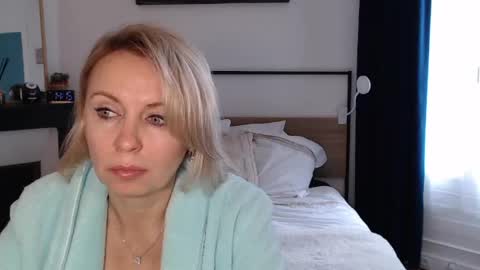 Snapshot of ladysexyx chatting on 03-16-26, 01:15 ladysexyx online show from 03-16-26, 01:15