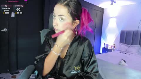 Lady  online show from 12-29-24, 02:27