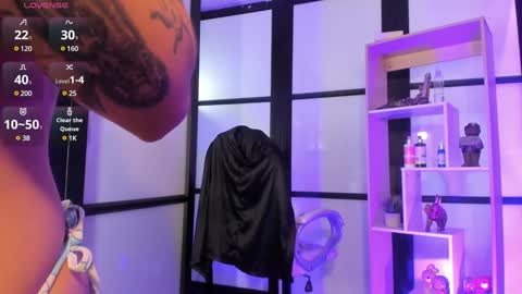 Lady  online show from 01-25-25, 07:28