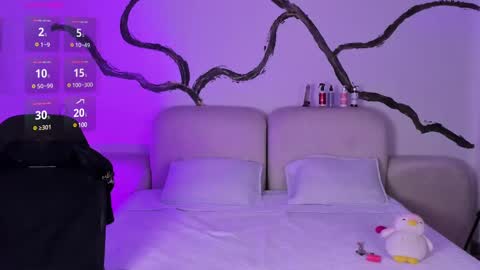 Lady  online show from 03-06-25, 05:46