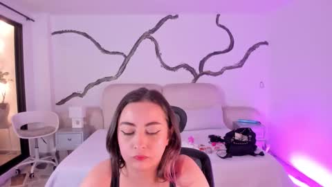 Lady  online show from 09-09-25, 04:34