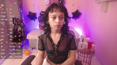 Ladywawy  online show from 10-20-25, 01:22