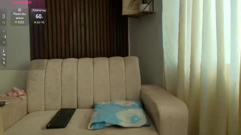 Laena online show from 07-10-26, 07:38
