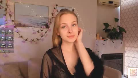 Lilia online show from 10-31-25, 06:25