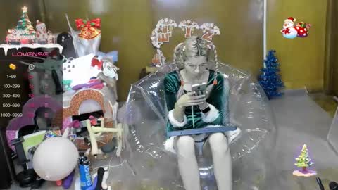 Snapshot of laflakita21 chatting on 12-13-25, 11:54 Skinnygirl online show from 12-13-25, 11:54