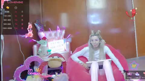 Skinnygirl online show from 06-16-26, 12:46