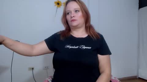  paola and a guest lol    online show from 11-10-25, 01:59