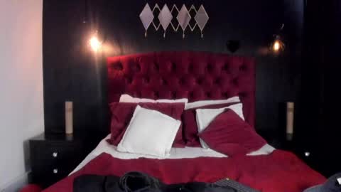 Snapshot of laia_jonees chatting on 06-10-26, 12:15 Laia online show from 06-10-26, 12:15