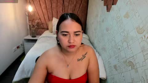 laia taylor online show from 04-29-26, 11:36