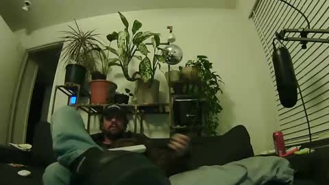 Snapshot of laidback_and_chill chatting on 01-20-25, 01:50 Rick online show from 01-20-25, 01:50