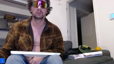 Snapshot of laidback_and_chill chatting on 03-10-25, 07:42 Rick online show from 03-10-25, 07:42