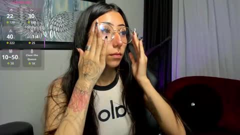 Snapshot of laila_angel chatting on 10-06-25, 02:09 laila_angel online show from 10-06-25, 02:09