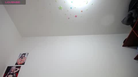 Snapshot of laila_laly chatting on 03-02-25, 10:59 Leila Laly online show from 03-02-25, 10:59