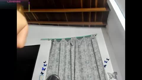 Snapshot of laila_laly chatting on 06-20-26, 04:10 Leila Laly online show from 06-20-26, 04:10