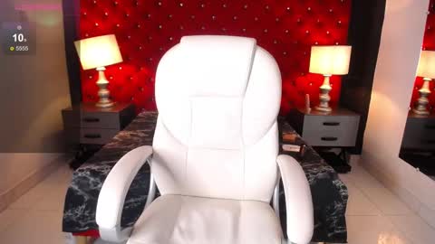 Snapshot of lailastilwills chatting on 09-10-25, 04:56 Laila Stilwills online show from 09-10-25, 04:56