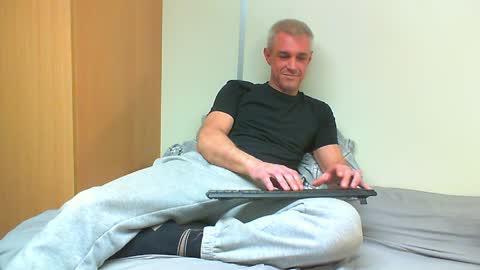 Lain online show from 03-29-26, 09:26