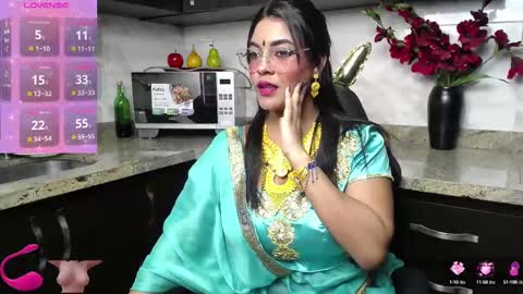 Laskhmirani online show from 02-26-25, 06:21