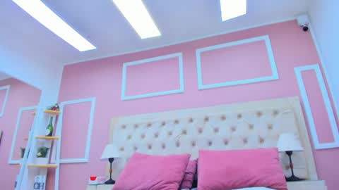 Snapshot of lala_ink_ chatting on 04-06-26, 02:40 lala_ink_ online show from 04-06-26, 02:40