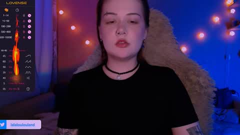 Snapshot of lala_loulou chatting on 03-07-25, 07:49 Nicky online show from 03-07-25, 07:49