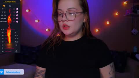 Snapshot of lala_loulou chatting on 10-19-25, 08:20 Nicky online show from 10-19-25, 08:20