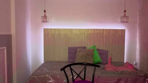 Snapshot of lala_pantyhose chatting on 09-29-25, 01:16 Miss Lala online show from 09-29-25, 01:16