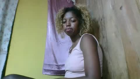 Snapshot of lalao697790 chatting on 05-26-26, 05:25 lalao697790 online show from 05-26-26, 05:25