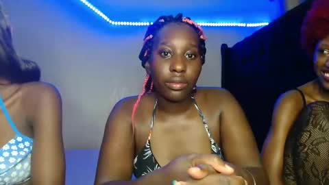 Lalisa online show from 04-16-26, 03:24