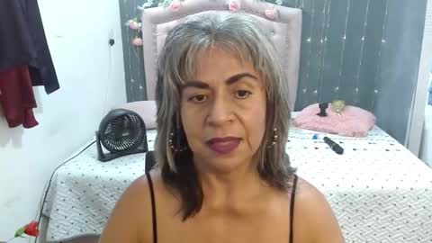 lalisha online show from 10-25-25, 01:02