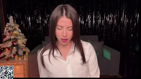 Ellina online show from 01-06-25, 12:37