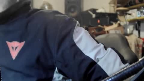 Snapshot of laltro33 chatting on 11-17-25, 06:52 Markazzo73 online show from 11-17-25, 06:52