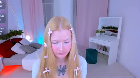 Laly online show from 12-21-24, 04:25