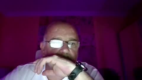 Snapshot of lamabama chatting on 10-05-25, 10:40 lamabama online show from 10-05-25, 10:40