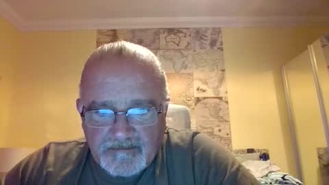 Snapshot of lamabama chatting on 11-13-25, 09:36 lamabama online show from 11-13-25, 09:36