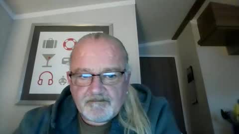 Snapshot of lamabama chatting on 11-26-25, 09:16 lamabama online show from 11-26-25, 09:16