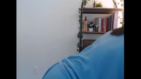 Snapshot of lamarrsvisions chatting on 10-29-25, 06:20 Nikki LaMarr online show from 10-29-25, 06:20