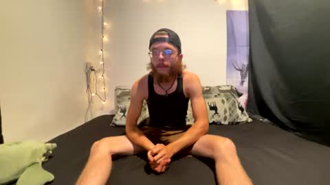Snapshot of lambertandy270 chatting on 07-24-26, 04:21 RaeAce online show from 07-24-26, 04:21
