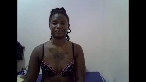 Snapshot of lamensha chatting on 10-04-25, 10:41 lamensha online show from 10-04-25, 10:41