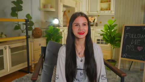 Snapshot of lamonicaptak chatting on 05-10-26, 03:01 Emily online show from 05-10-26, 03:01