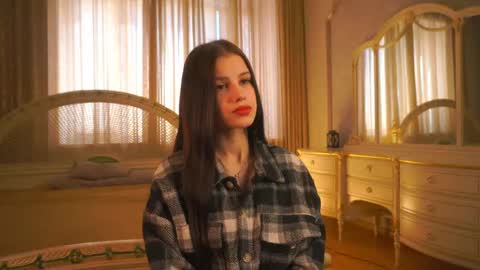 Snapshot of lamonicaptak chatting on 05-11-26, 03:01 Emily online show from 05-11-26, 03:01