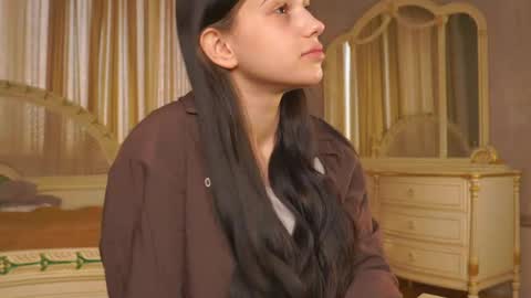Snapshot of lamonicaptak chatting on 06-04-26, 03:01 Emily online show from 06-04-26, 03:01